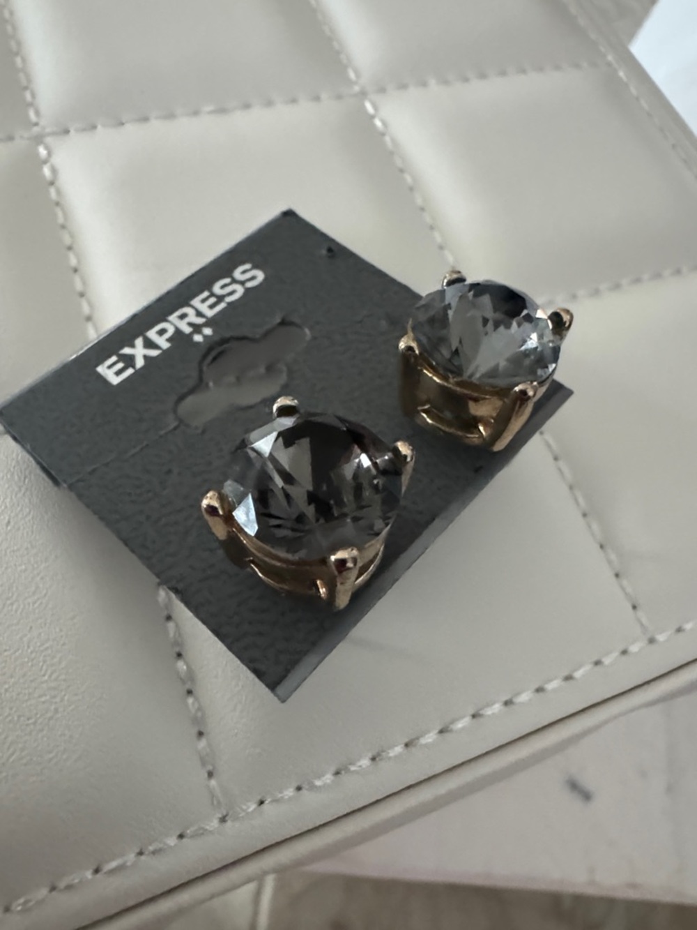 Classic Stud Earrings - Women Jewelry - Picture 5 of 5